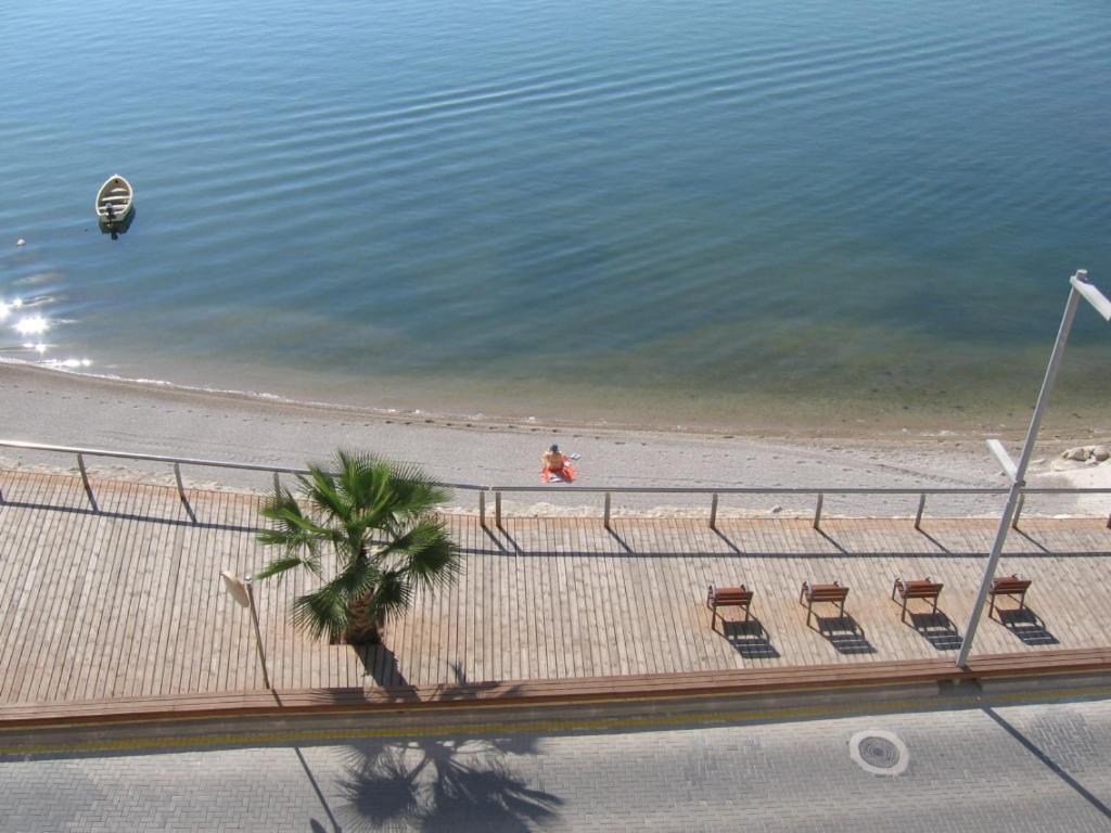 1ª Linea De Mar Con Vista Fantástica Appartement L'Ampolla Buitenkant foto